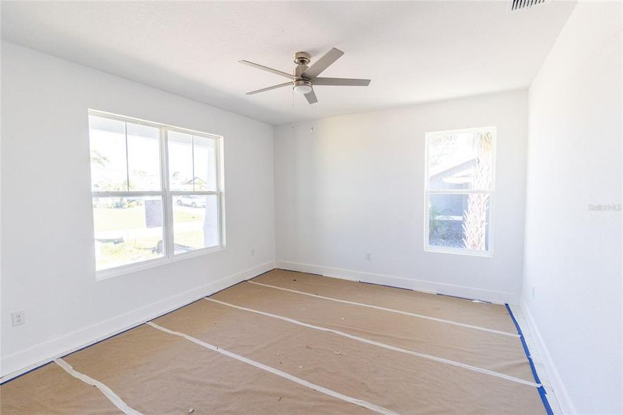 Spacious, unfurnished interior of a new home in , Rotonda West (Image 21).