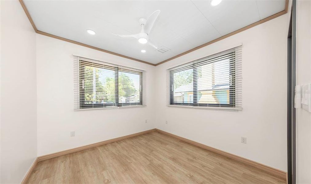 Spacious, unfurnished interior of a new home in , St. Petersburg (Image 62).