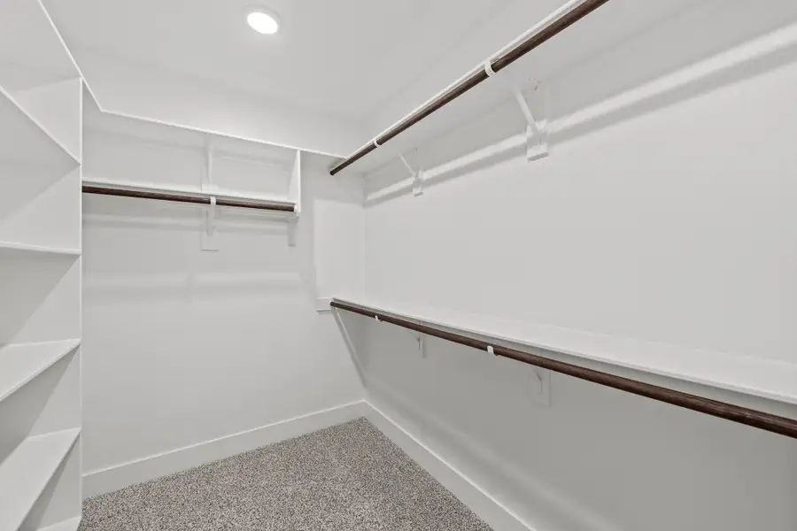 Spacious, unfurnished interior of a new home in Liberty Oaks, Waco (Image 11).