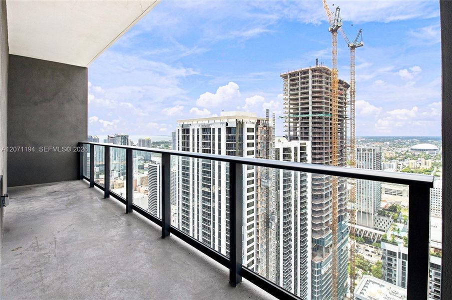 Condo located in Miami, FL showcasing its design and architecture (Image 28).