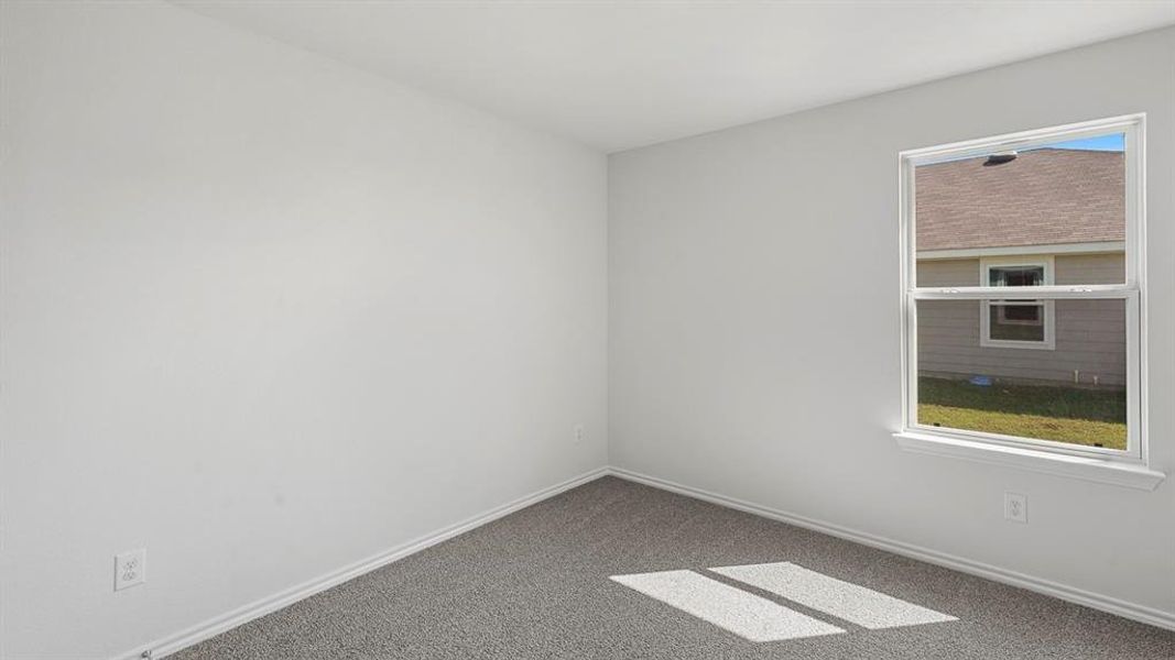 Spacious, unfurnished interior of a new home in Bluff Springs, Ferris (Image 35).