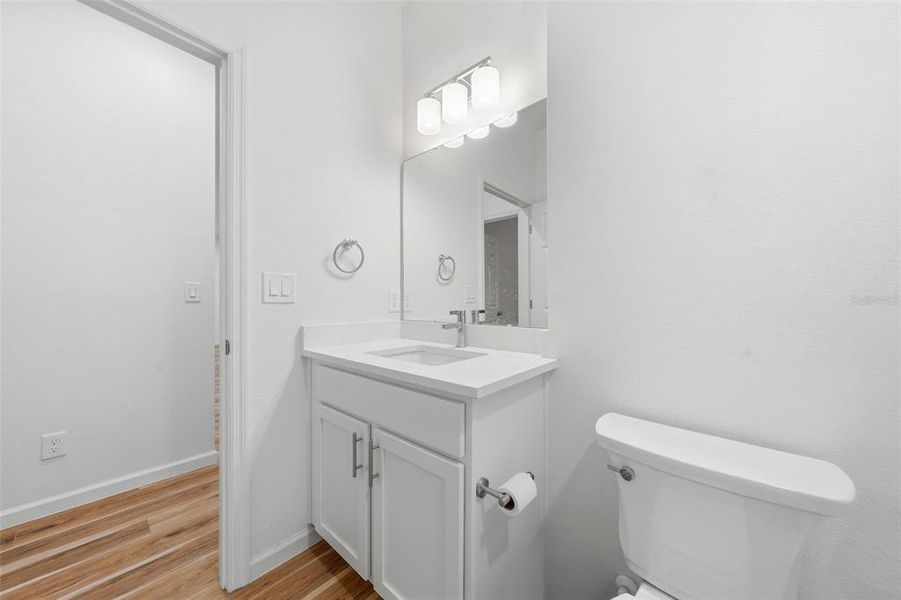 Furnished interior view inside a new home in , Altamonte Springs (Image 14).