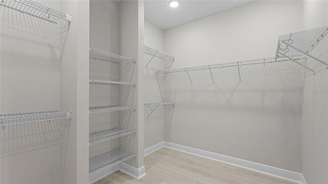 Spacious, unfurnished interior of a new home in Cresswind Lakewood Ranch, Lakewood Ranch (Image 13).