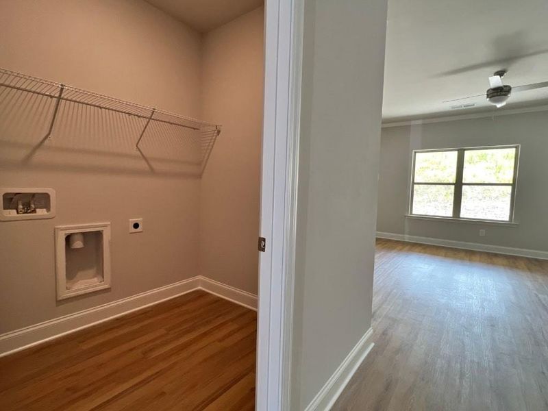 Spacious, unfurnished interior of a new home in , Homer (Image 8).