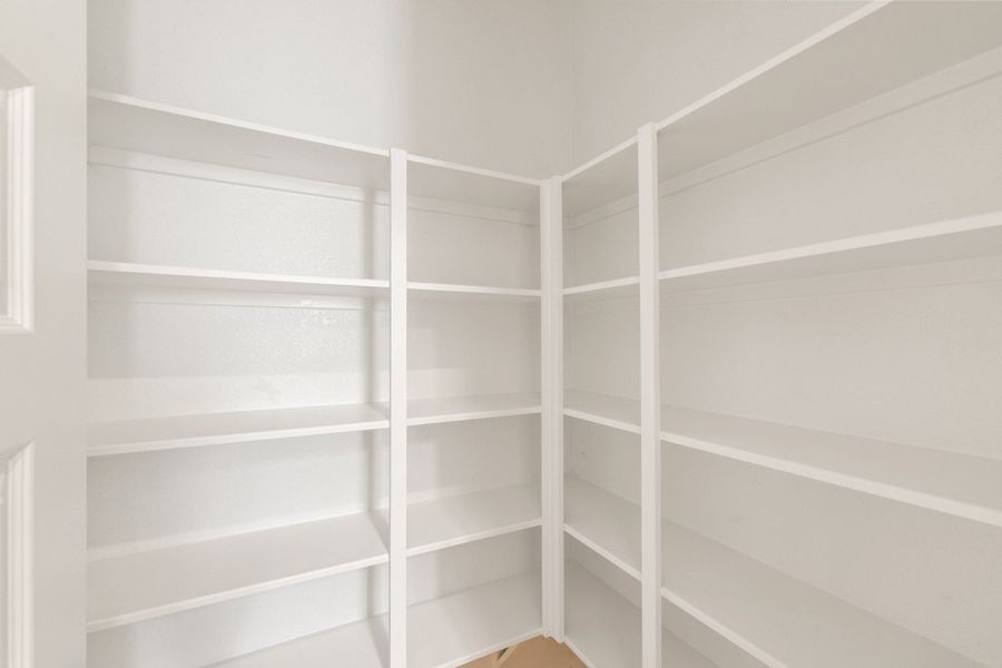 Spacious, unfurnished interior of a new home in Heritage, Dripping Springs (Image 33).
