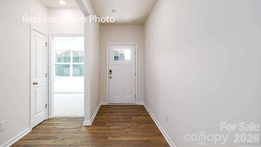 Spacious, unfurnished interior of a new home in Clark Creek Landing, Lincolnton (Image 11).
