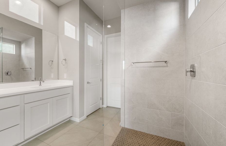 Furnished interior view inside a new home in Legado West, Queen Creek (Image 12).