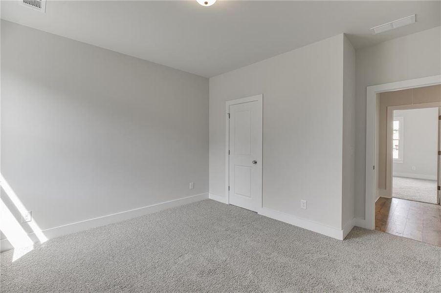 Spacious, unfurnished interior of a new home in , Buford (Image 37).