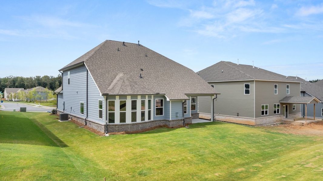 Exterior details and patio area of a home in Butner Estates, South Fulton (Image 3).