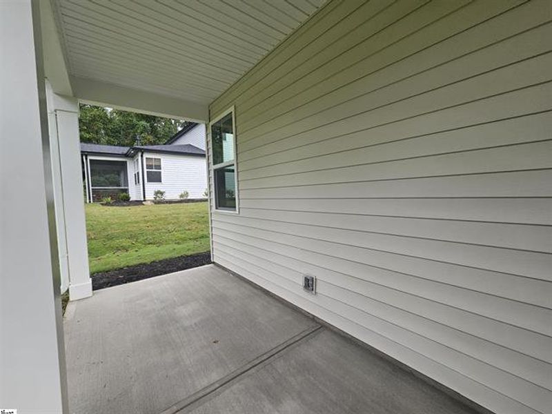 Exterior details and patio area of a home in South Park, Piedmont (Image 11).