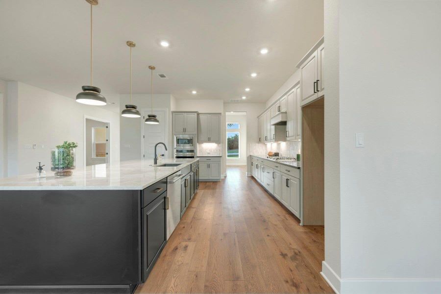 Kitchen (Staged)