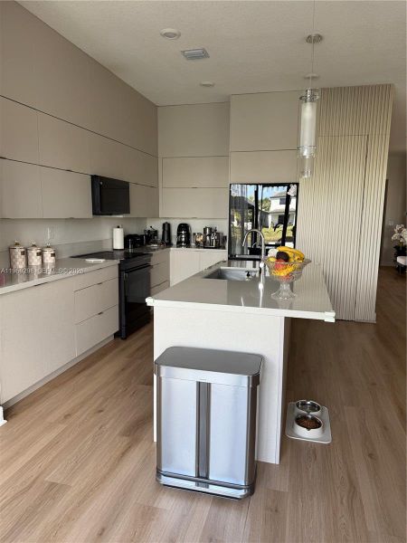 Furnished interior view inside a new home in , Miramar (Image 12).