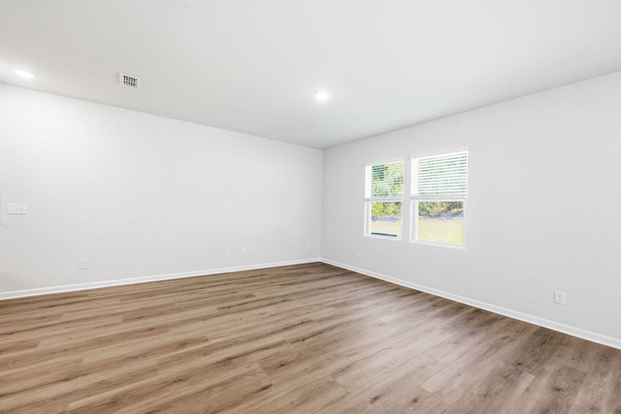 Spacious, unfurnished interior of a new home in Grand Arbor, Blythewood (Image 19).