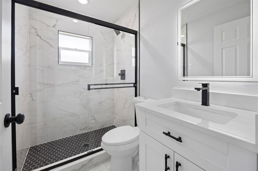 Furnished interior view inside a new home in , Dunnellon (Image 9).