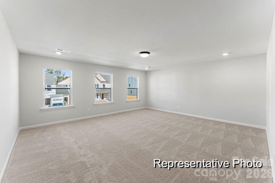 Spacious, unfurnished interior of a new home in Huntington Hills, Lincolnton (Image 19).