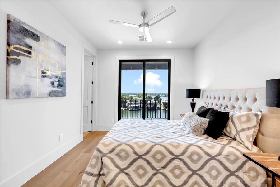 Furnished interior view inside a new home in , Marble Falls (Image 13).