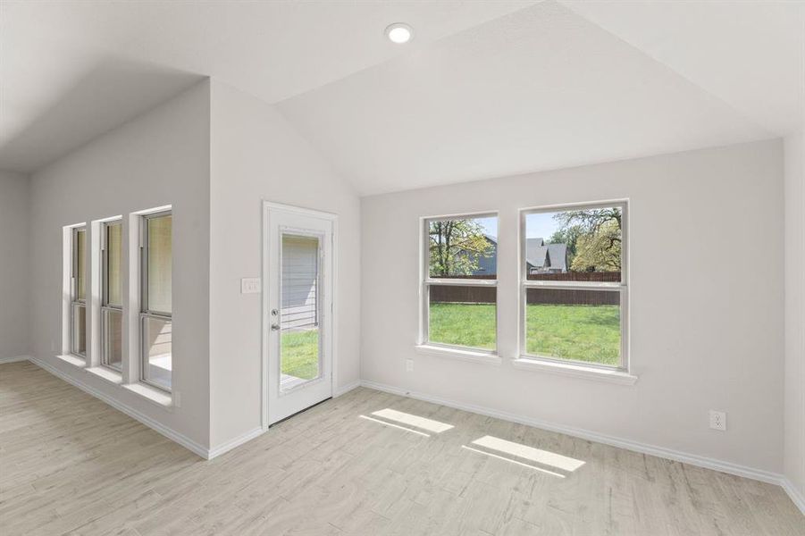 704 Stone Eagle-Dining-1