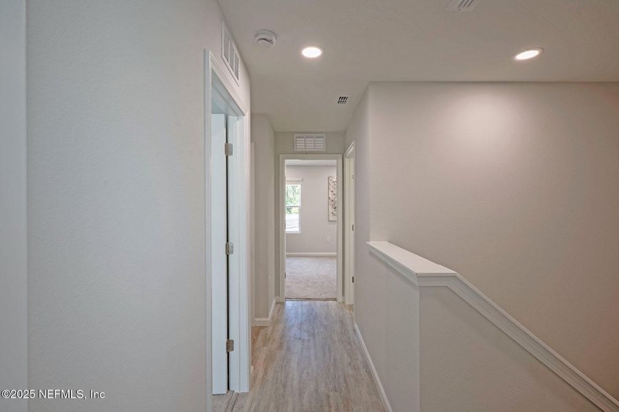 Spacious, unfurnished interior of a new home in , Jacksonville (Image 19).
