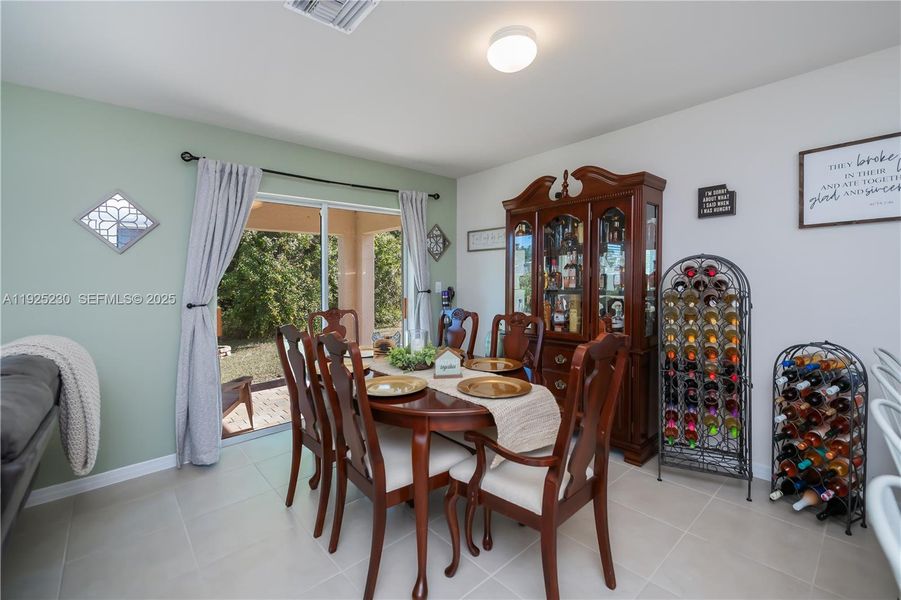 Furnished interior view inside a new home in , Labelle (Image 15).