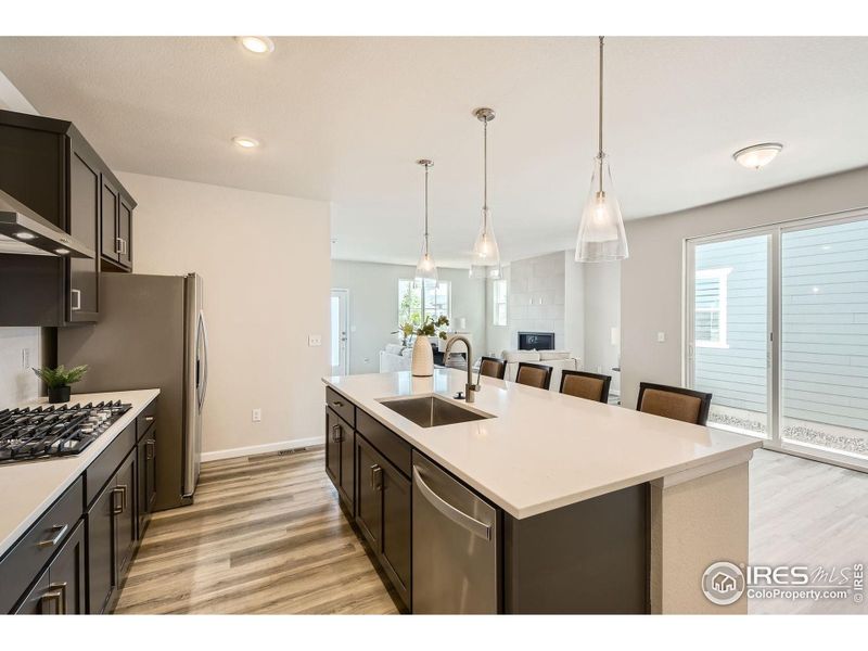 Sleek quartz countertops Sleek quartz countertops