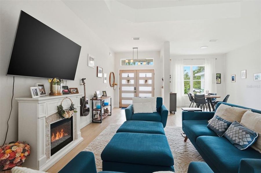 Furnished interior view inside a new home in , Weeki Wachee (Image 51).