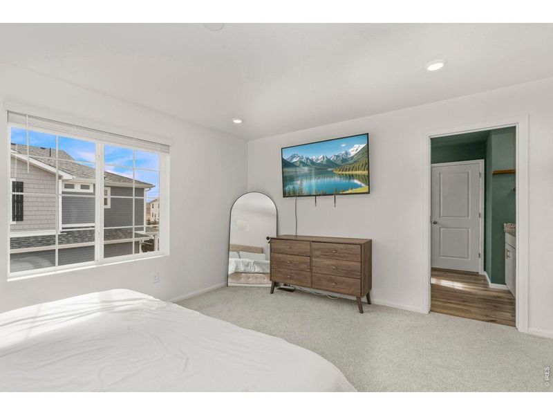 Furnished interior view inside a new home in Thompson River Ranch, Johnstown (Image 16).