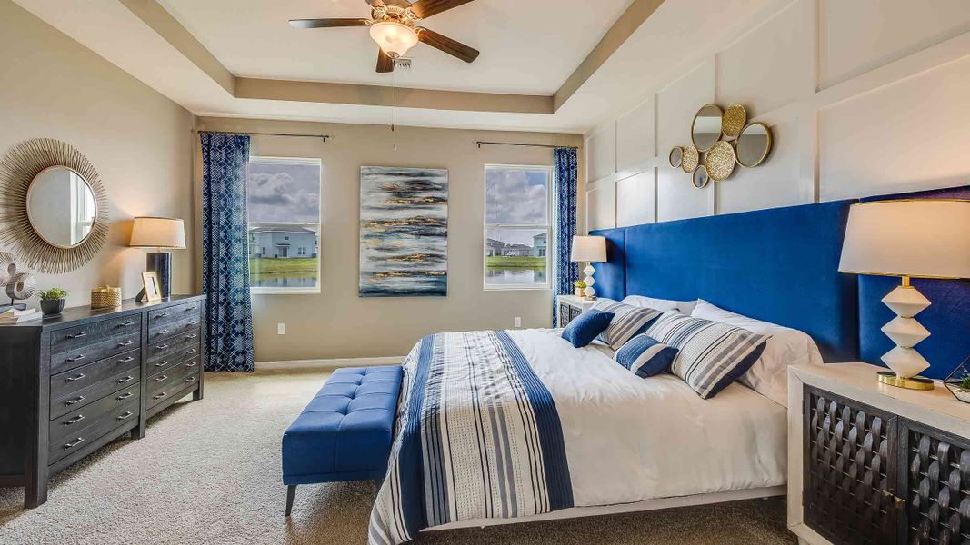 Furnished interior view inside a new home in Silverstone North, Palmetto (Image 10).
