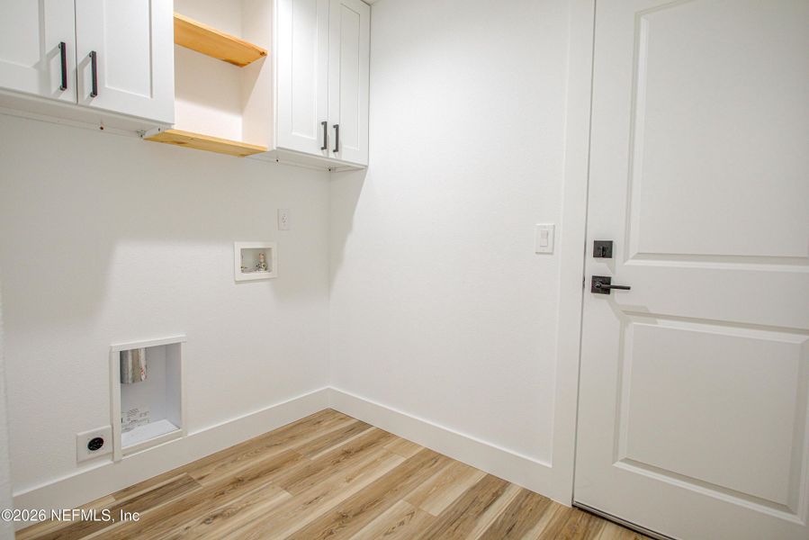 Spacious, unfurnished interior of a new home in , St. Augustine (Image 45).