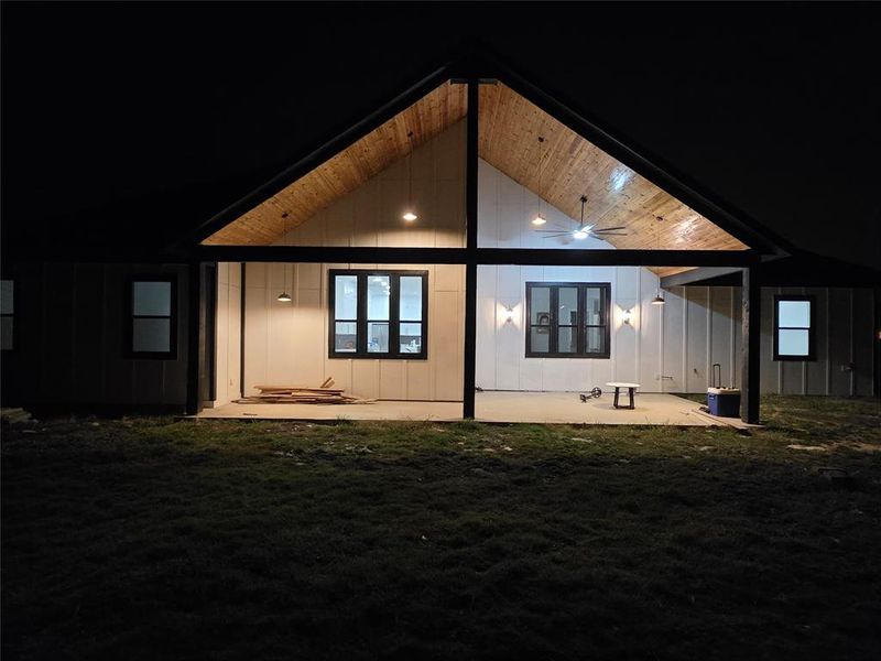 Exterior details and patio area of a home in , Waxahachie (Image 3).