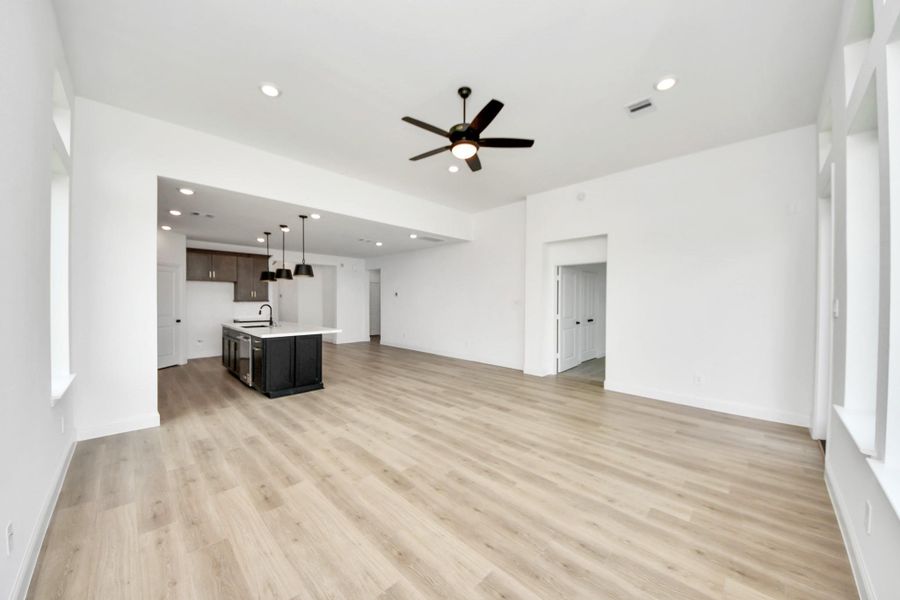 Spacious, unfurnished interior of a new home in Bridgeland: Signature Collection, Cypress (Image 32). Spacious, unfurnished interior of a new home in Bridgeland: Signature Collection, Cypress (Image 32).