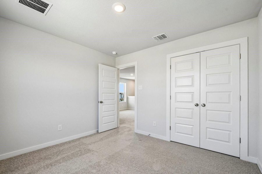 Spacious, unfurnished interior of a new home in Eastwood at Sonterra, Jarrell (Image 27).