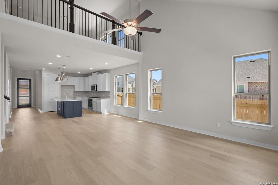 Spacious, unfurnished interior of a new home in Davis Ranch, San Antonio (Image 38).