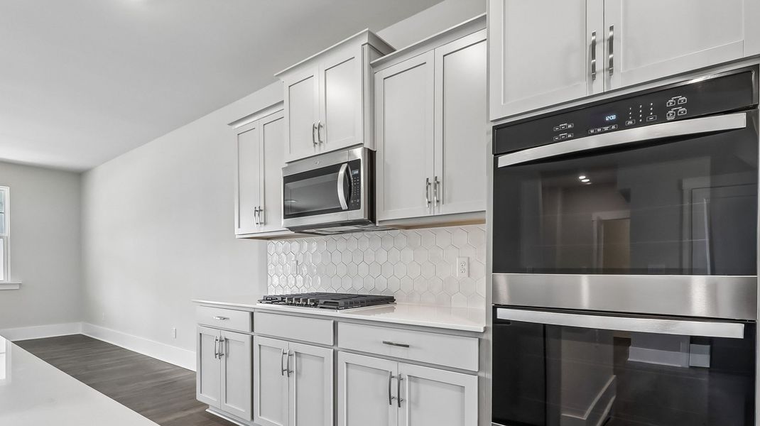 Furnished interior view inside a new home in Shell Pointe, Gilbert (Image 10).