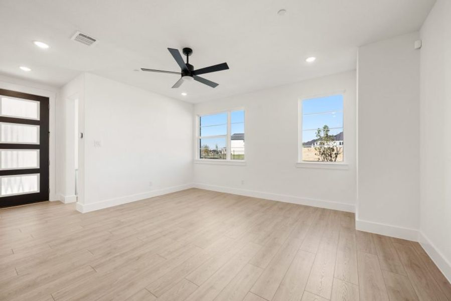 Spacious, unfurnished interior of a new home in Mosaic, Prosper (Image 22).