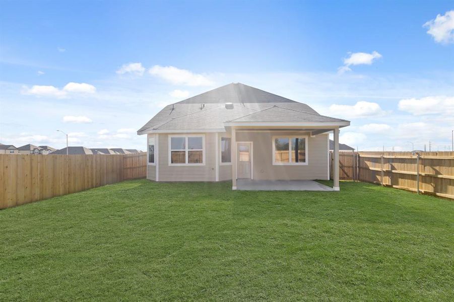 Exterior details and patio area of a home in Retreat at Fossil Creek, Fort Worth (Image 2). Exterior details and patio area of a home in Retreat at Fossil Creek, Fort Worth (Image 2).