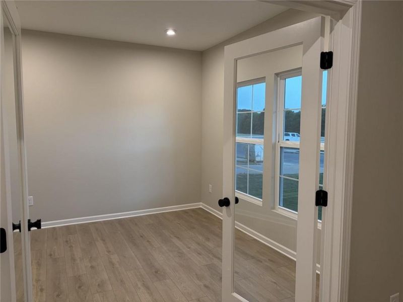 Spacious, unfurnished interior of a new home in Three Rivers, Rome (Image 3). Spacious, unfurnished interior of a new home in Three Rivers, Rome (Image 3).