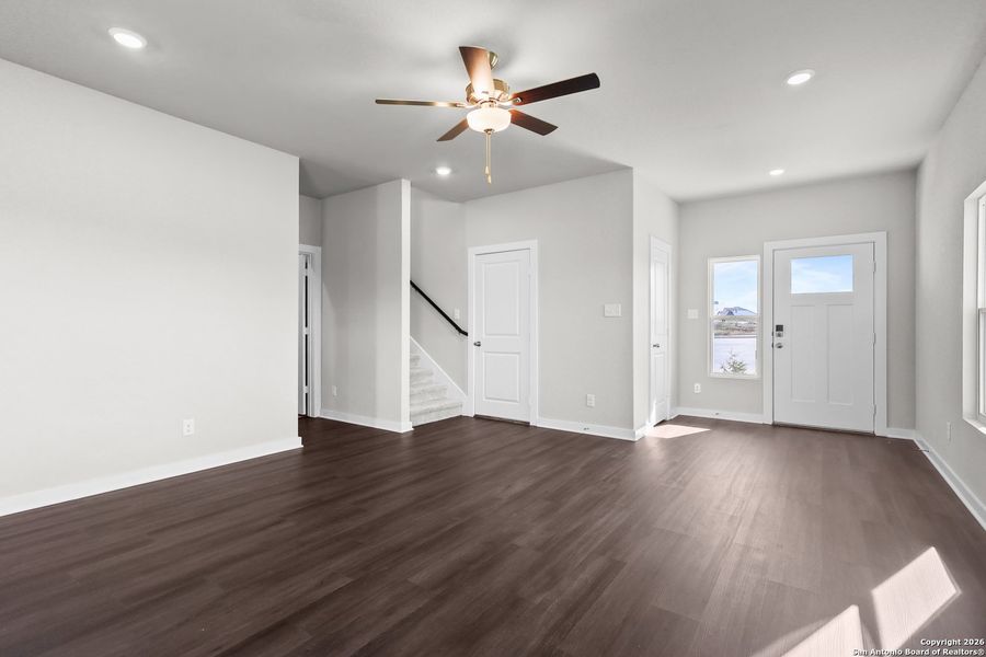 Spacious, unfurnished interior of a new home in Garden Grove, Schertz (Image 16).