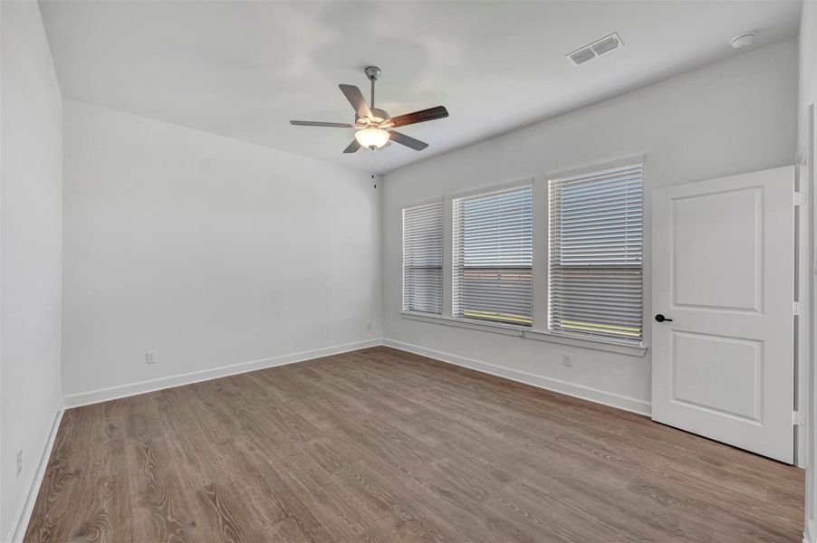 Spacious, unfurnished interior of a new home in Indigo 50’ Homesites, Richmond (Image 13).