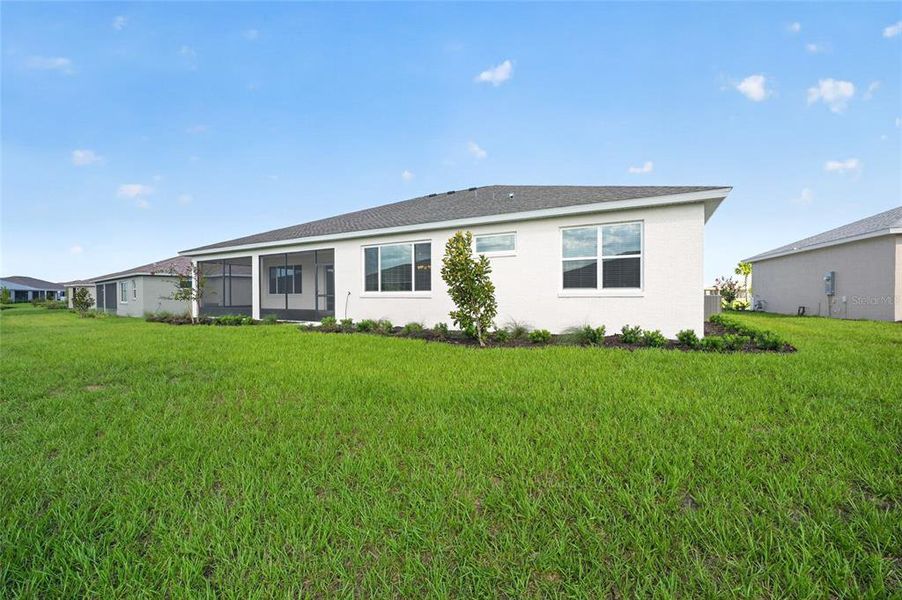 Exterior details and patio area of a home in , Ocala (Image 27).