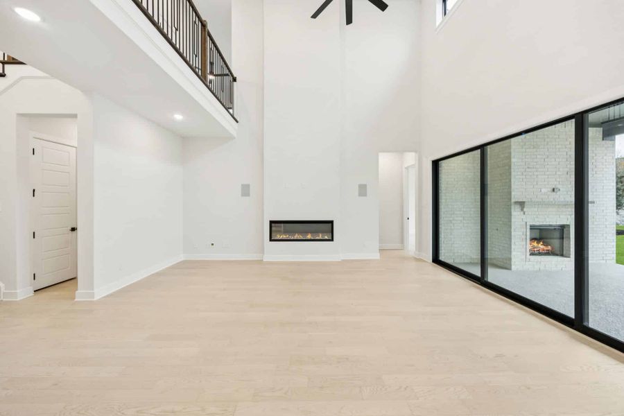 Spacious, unfurnished interior of a new home in The Grove Frisco, Frisco (Image 17).