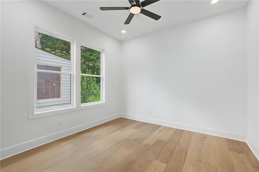 Spacious, unfurnished interior of a new home in , Atlanta (Image 23).