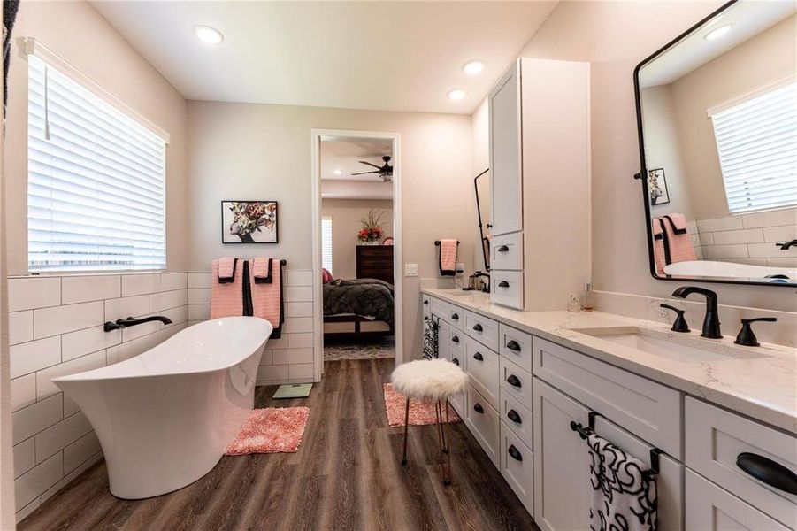 Furnished interior view inside a new home in , Paris (Image 9). Furnished interior view inside a new home in , Paris (Image 9).