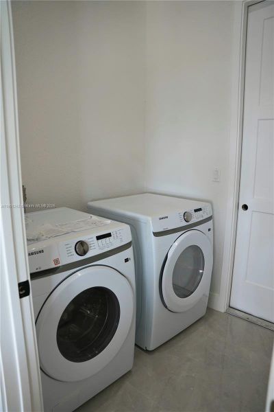 Close-up of interior finishes inside a home in , Cape Coral (Image 11).