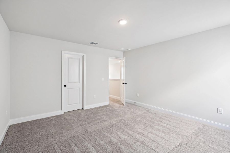 Spacious, unfurnished interior of a new home in Ascent at Arbor Ridge, La Vergne (Image 37).