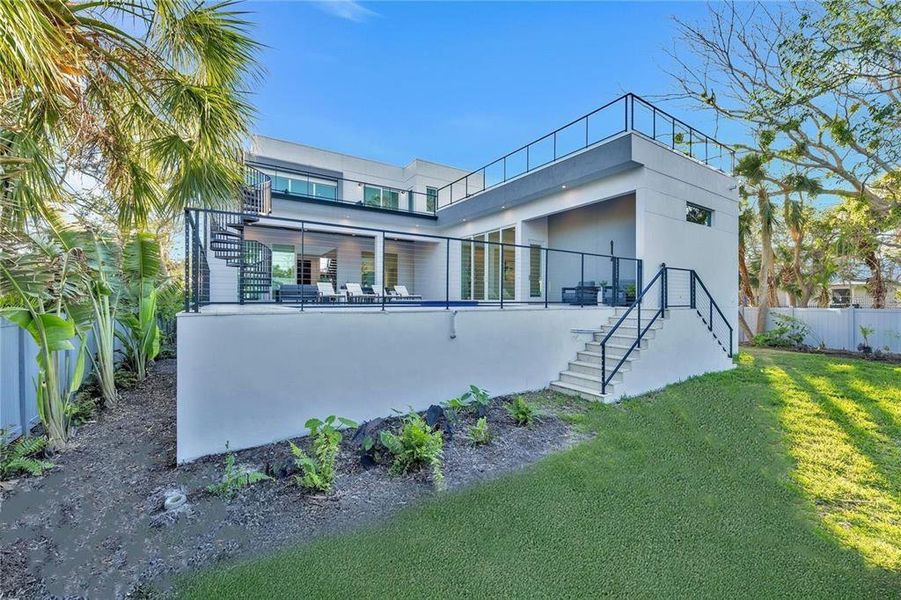 Exterior details and patio area of a home in , Sarasota (Image 29).