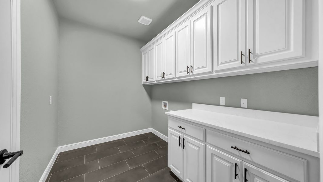 Representative furnished interior of a home built from the Ava by Zeal Home Builders in Patti Lynn Hills, Paradise (Image 14).
