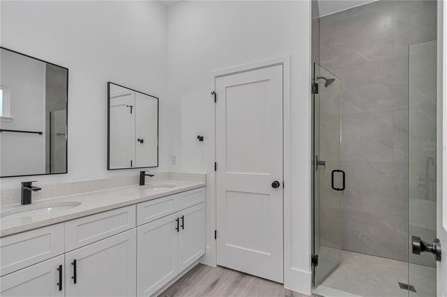 Furnished interior view inside a new home in , Dunnellon (Image 8).