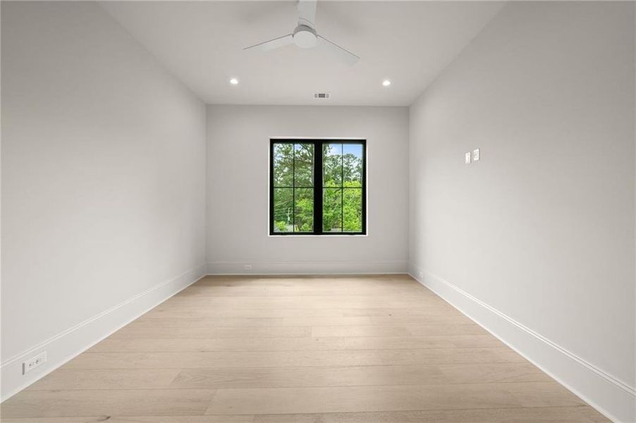 Spacious, unfurnished interior of a new home in , Atlanta (Image 45).
