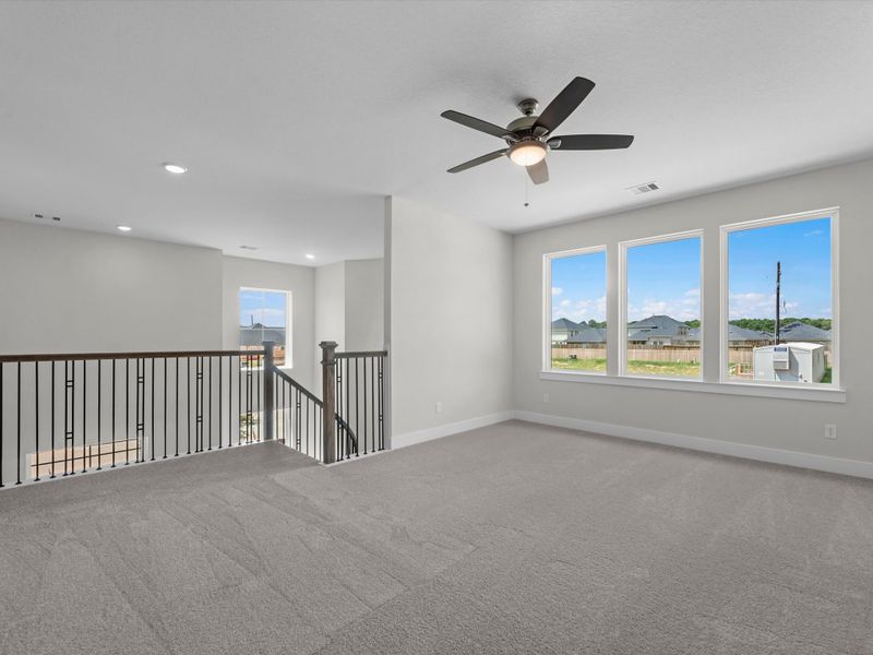 Spacious, unfurnished interior of a new home in Oakhill Reserve, Tomball (Image 19).