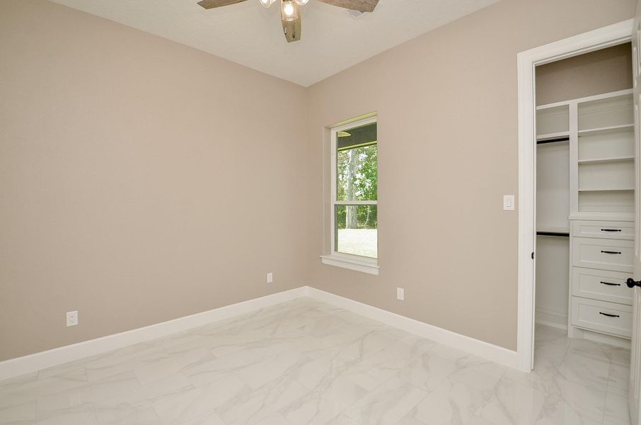 Spacious, unfurnished interior of a new home in , Plantersville (Image 39).